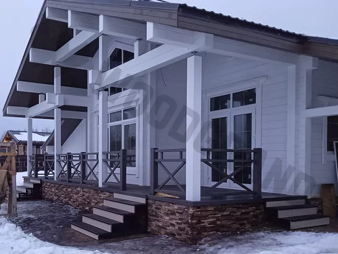 Придомовая терраса из ДПК